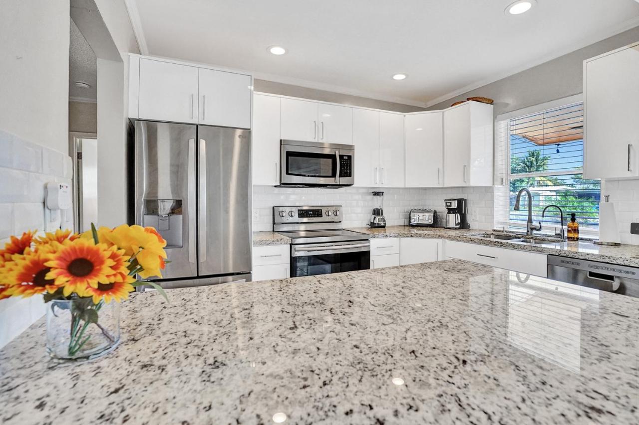 New! Waterfront Heated Pool & Jacuzzi 2 Mi To Beach - Fishing Pier Relaxing Spa & Hammock Fort Lauderdale Eksteriør billede